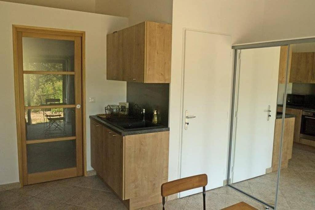 Villa La Lurette, Appartement Et Studio Saint-Etienne-les-Orgues Luaran gambar