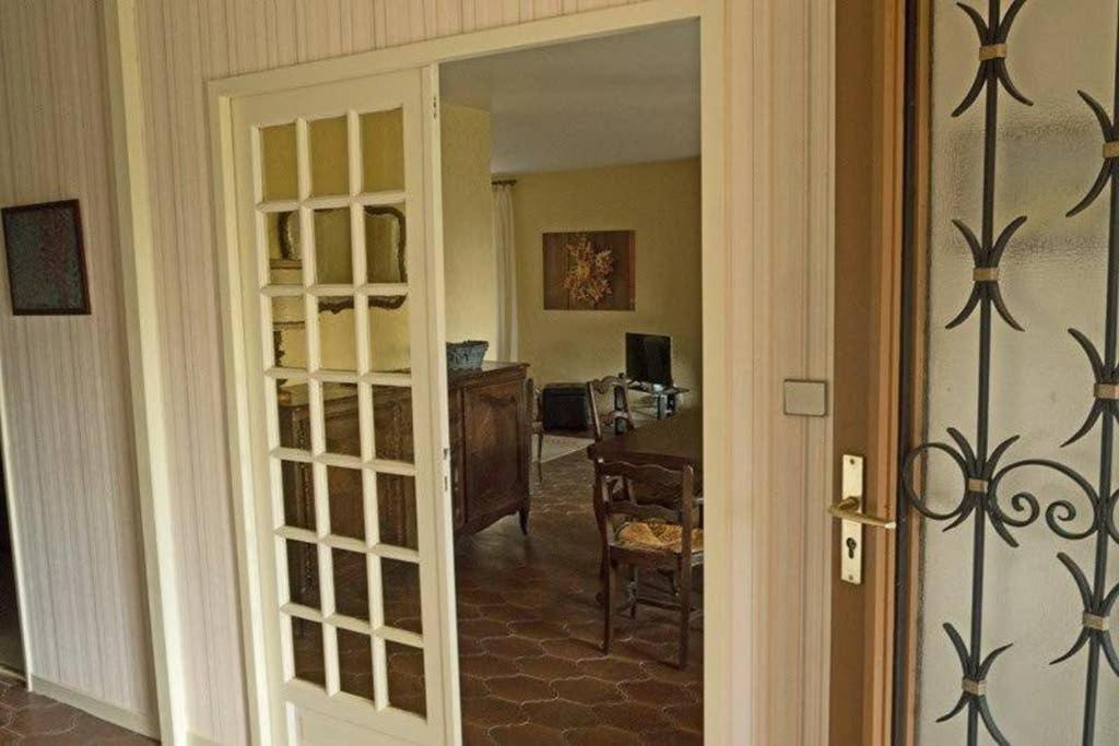 Villa La Lurette, Appartement Et Studio Saint-Etienne-les-Orgues Luaran gambar