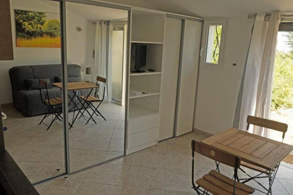 Villa La Lurette, Appartement Et Studio Saint-Etienne-les-Orgues Luaran gambar