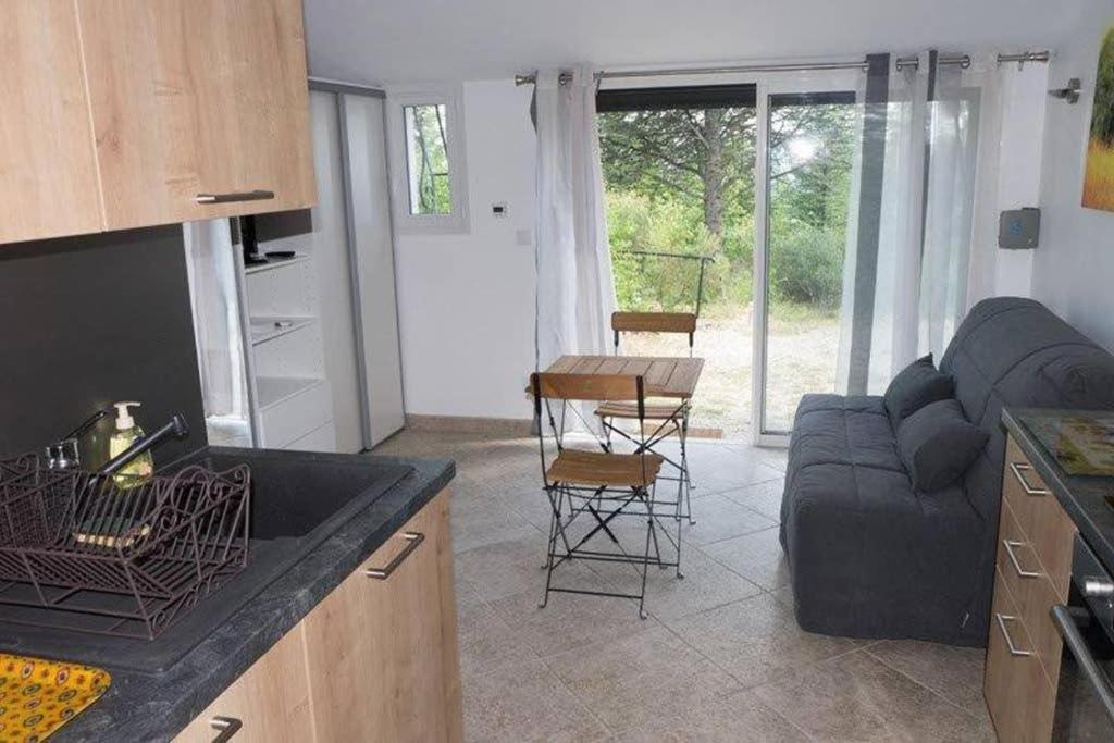 Villa La Lurette, Appartement Et Studio Saint-Etienne-les-Orgues Luaran gambar