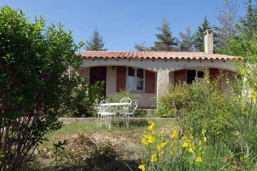 Villa La Lurette, Appartement Et Studio Saint-Etienne-les-Orgues Luaran gambar