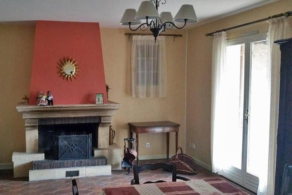 Villa La Lurette, Appartement Et Studio Saint-Etienne-les-Orgues Luaran gambar