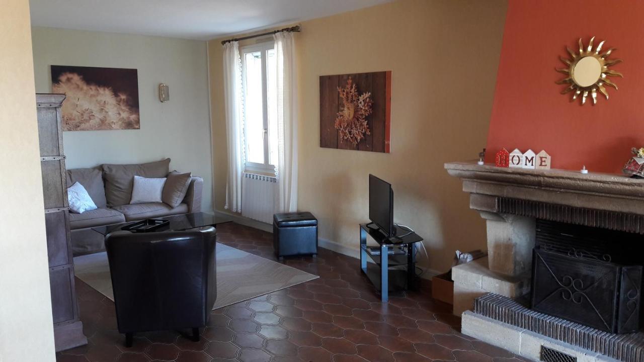 Villa La Lurette, Appartement Et Studio Saint-Etienne-les-Orgues Luaran gambar